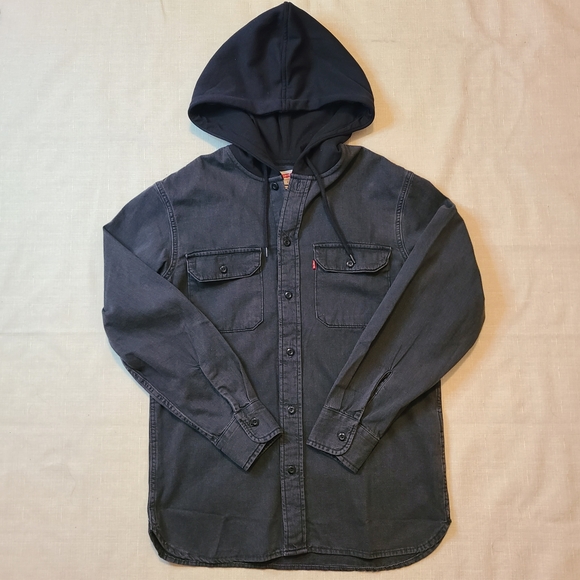 Levi's Dark Gray Relaxed Shirt - Picture 1 of 5